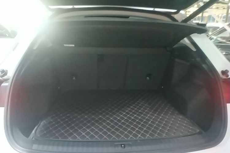 Audi Q3 2022 car image #19