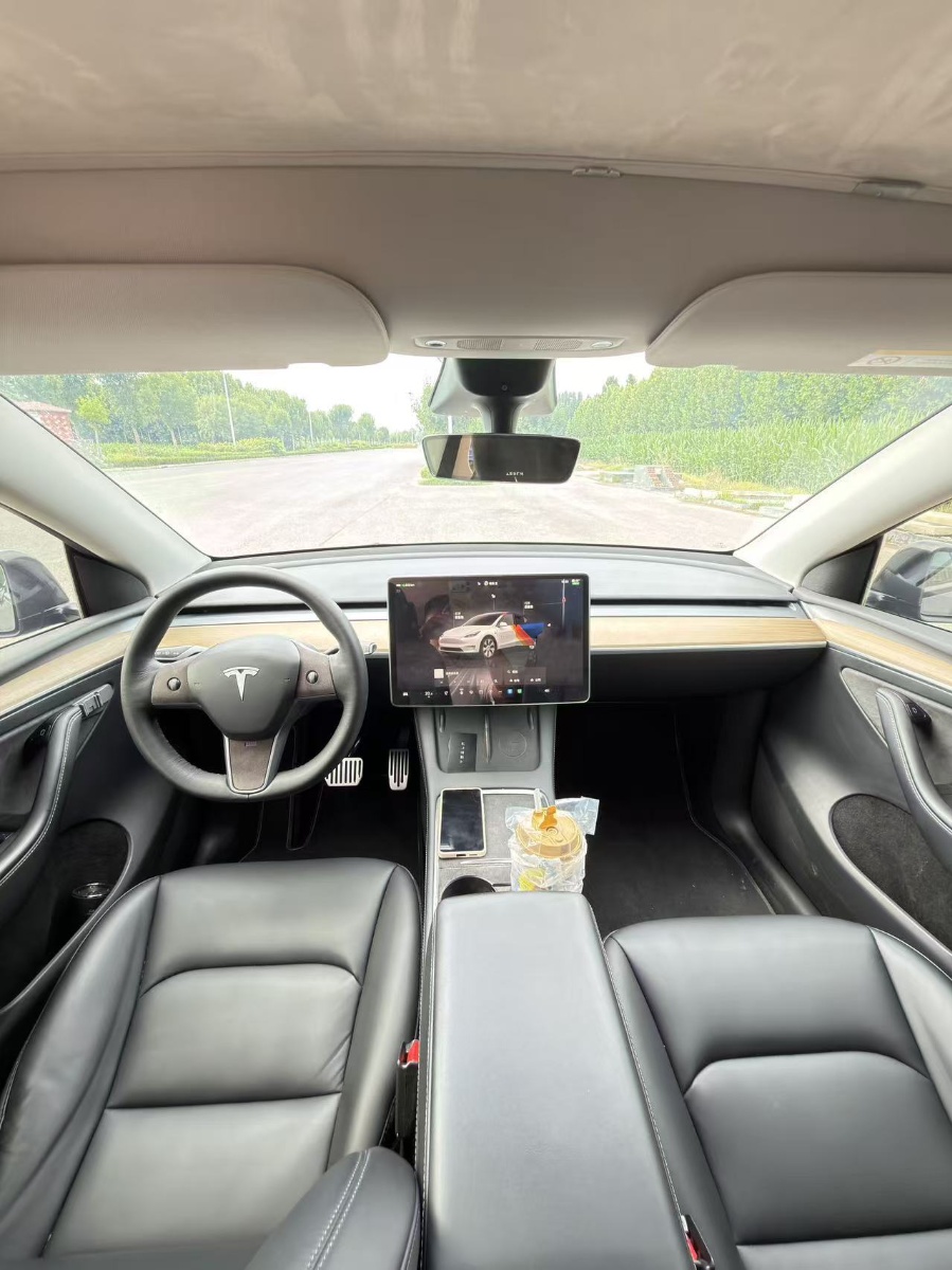 Tesla Model Y 2022 car image #5