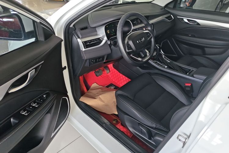 GEELY Emgrand 2020 #16 GEELY Emgrand 2020 car image #16