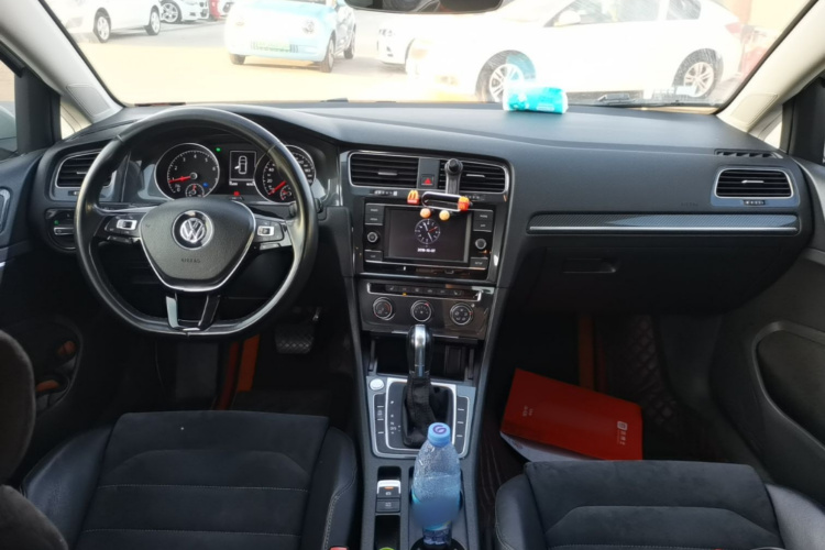 Volkswagen Golf 2018 #10 Volkswagen Golf 2018 car image #10