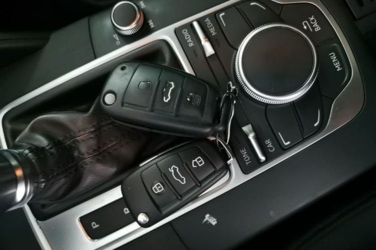 Audi A3 2016 car image #9