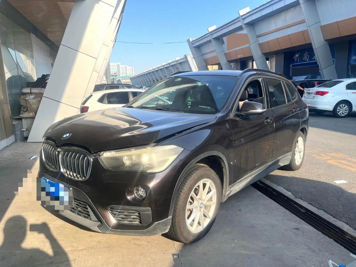 BMW X1 2018 BMW X1 2018 car image