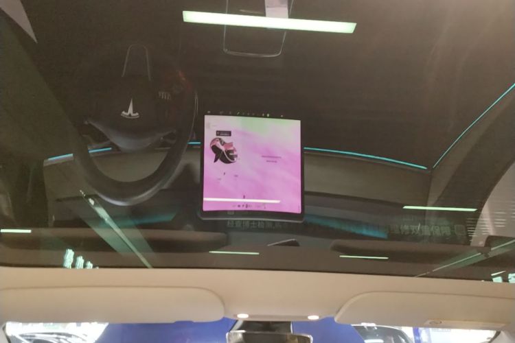 Tesla Model 3 2021 car image #18