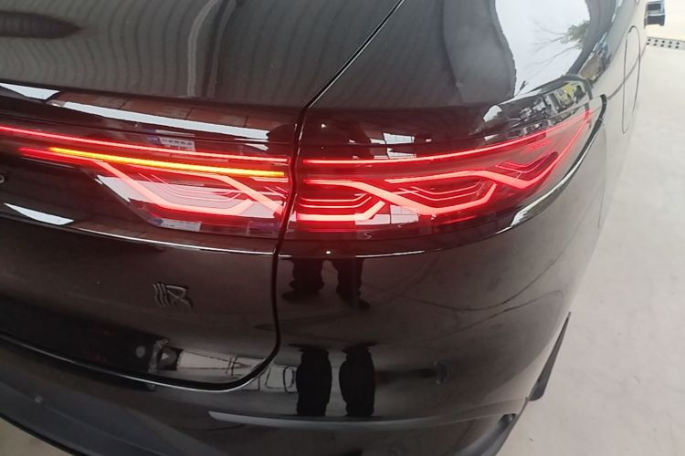 BYD Han 2024 car image #8
