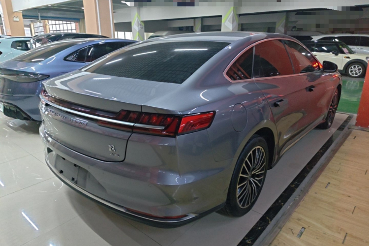 BYD Han 2021 #5 BYD Han 2021 car image #5