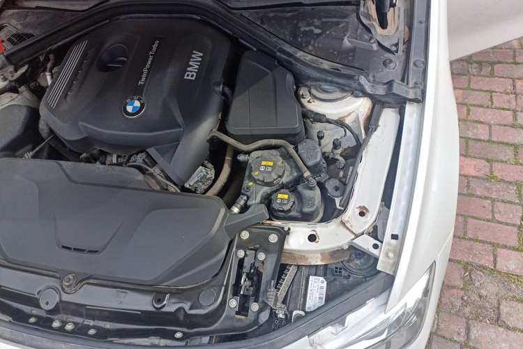 BMW 3 Series 2017 #29 BMW 3 Series 2017 car image #29