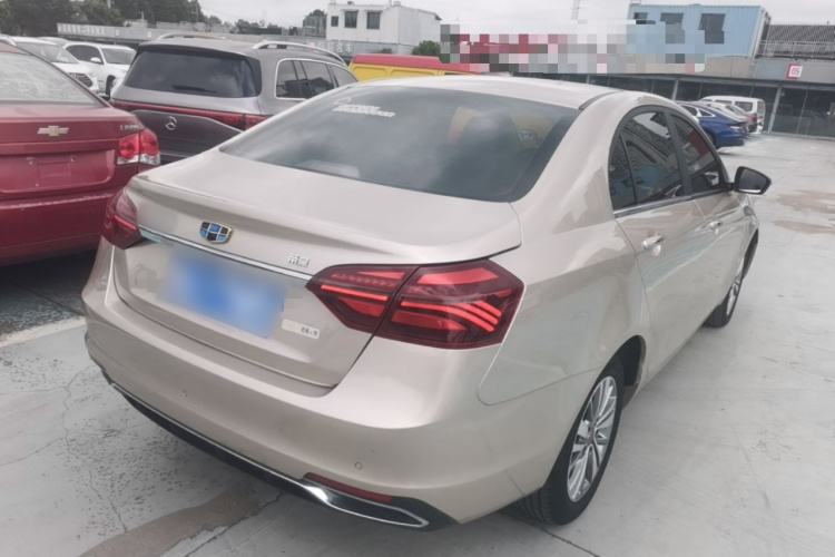 GEELY Emgrand 2018 car image #7