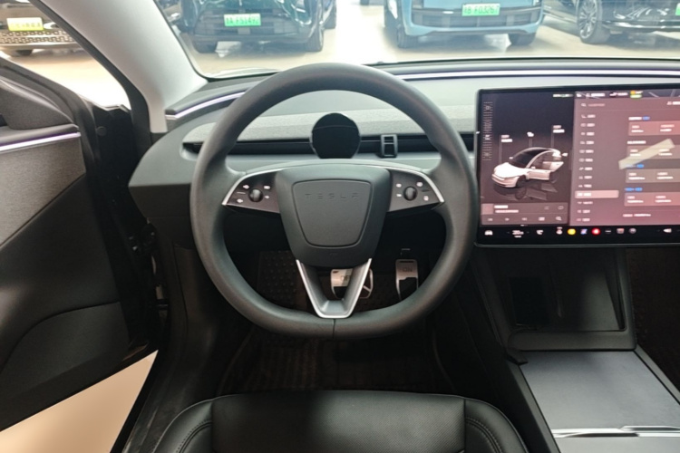 Tesla Model 3 2024 car image #11