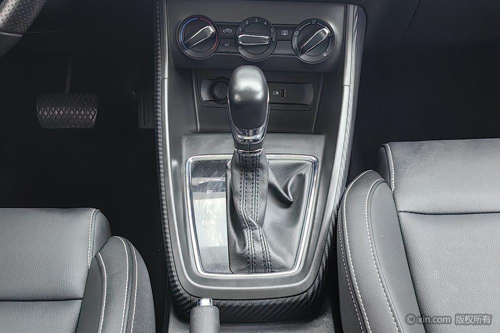 MG ZS 2019 #16 MG ZS 2019 car image #16