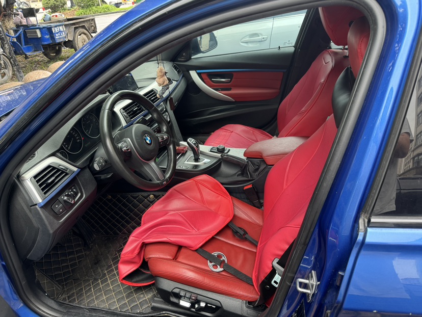 BMW 3 Series 2019 car image #4