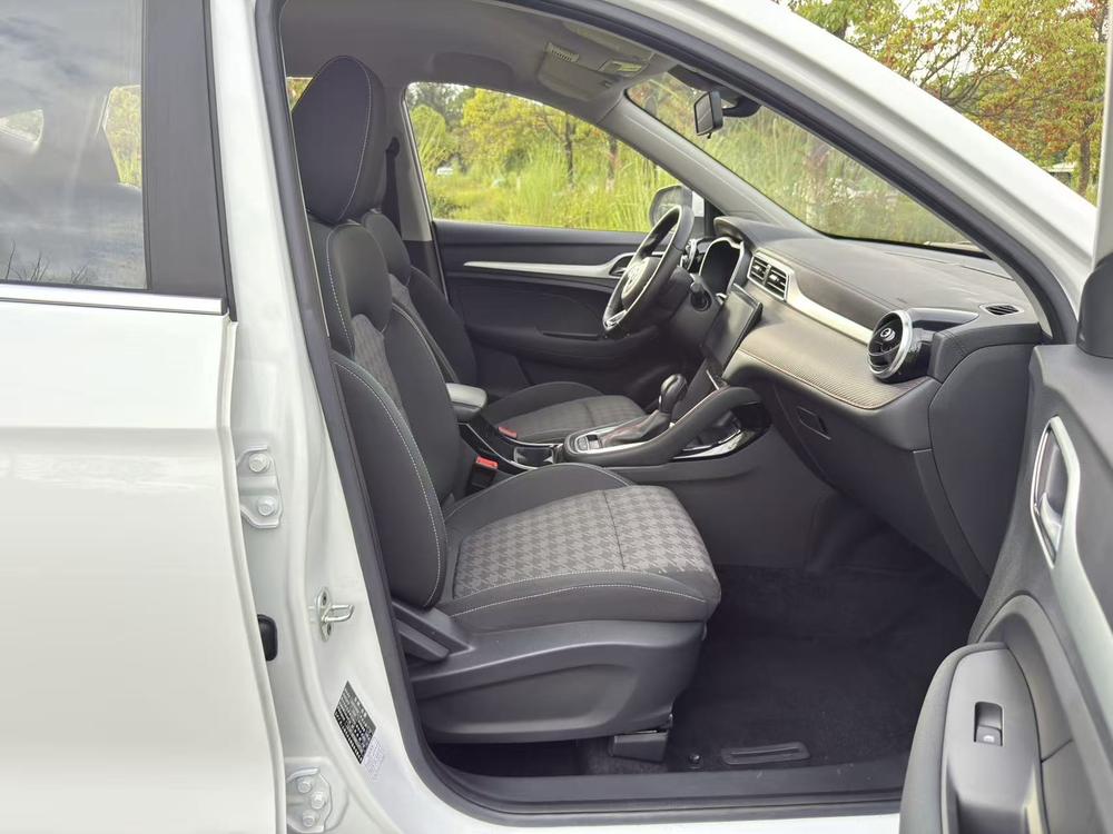 MG ZS 2022 car image #29