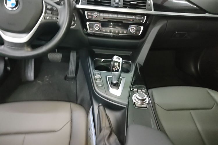 BMW 3 Series 2016 imagen de coche #18