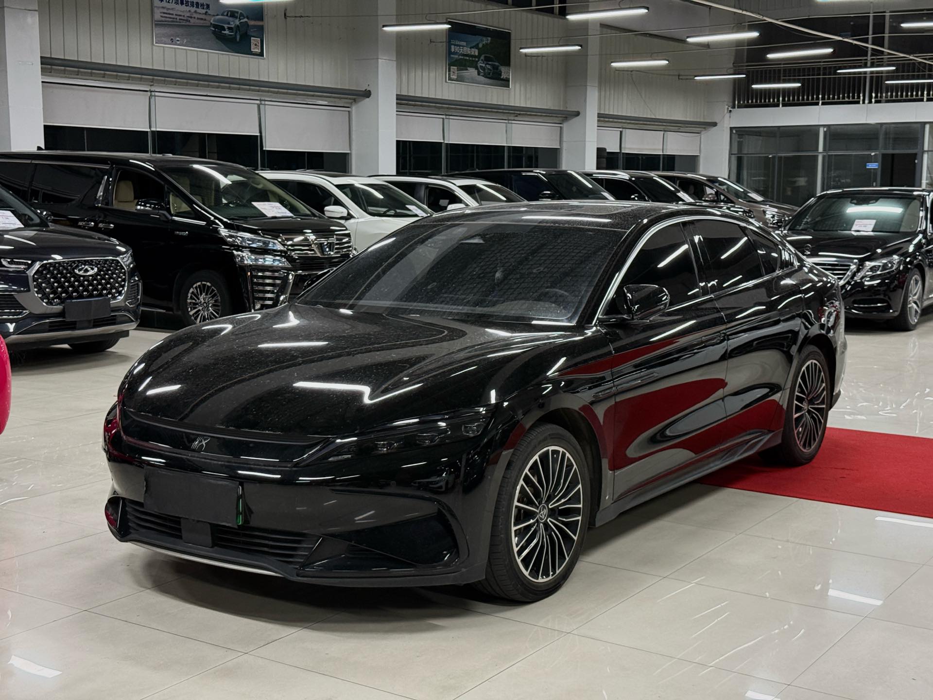 BYD Han 2023 car image 