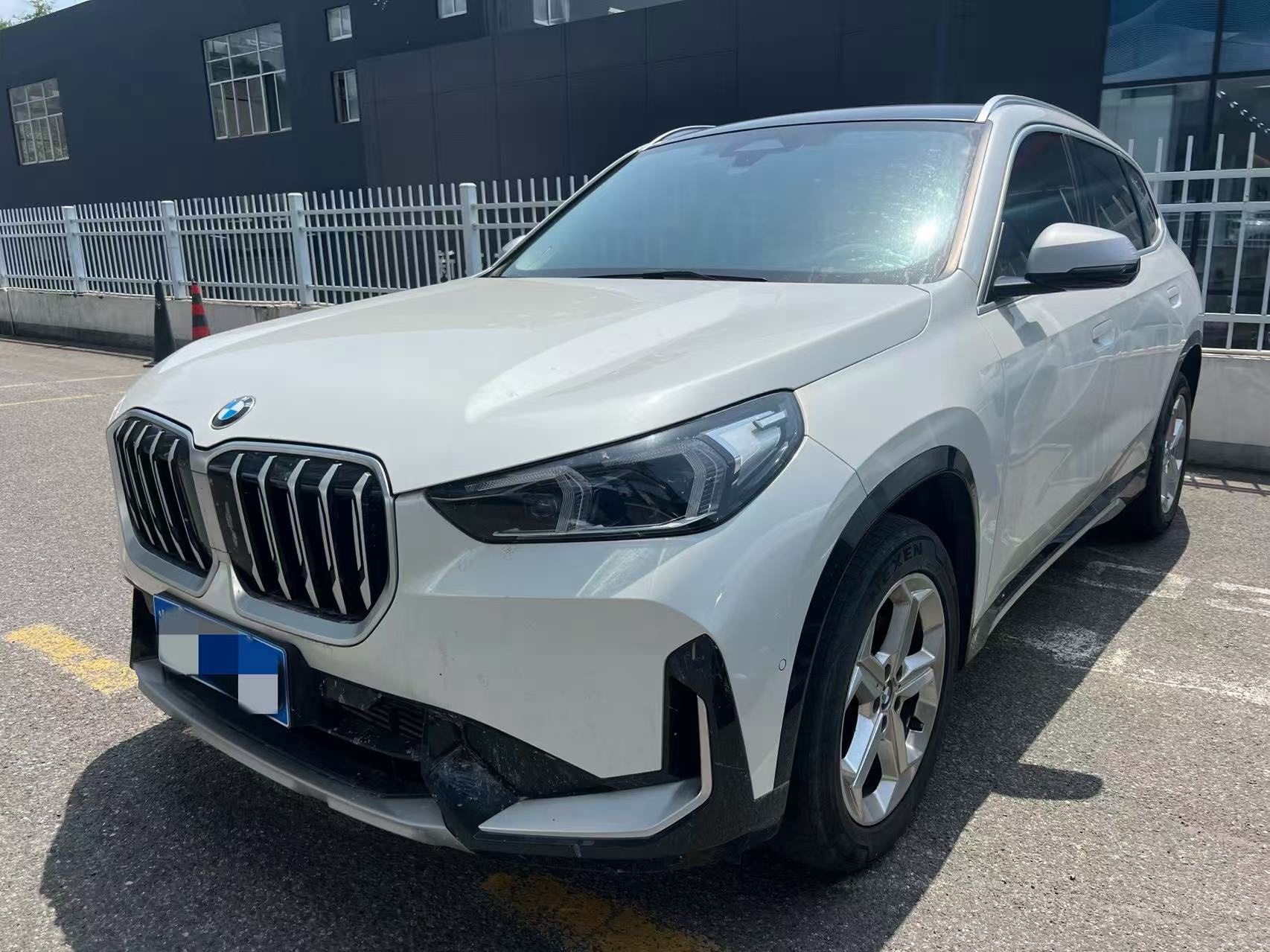 BMW X1 2023 car image 