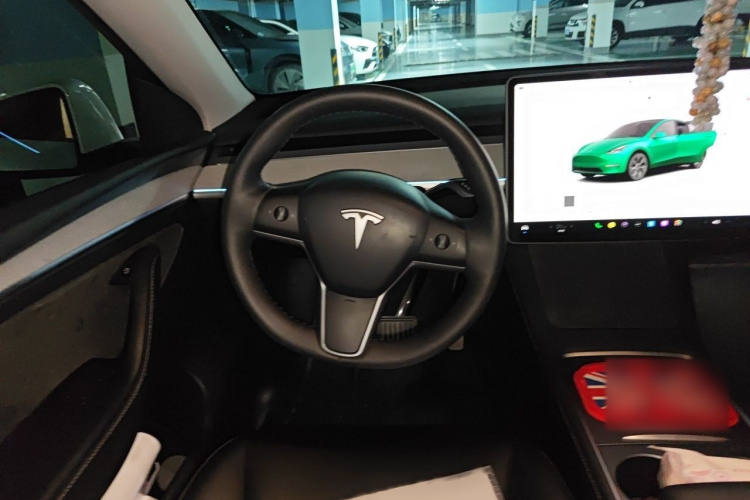 Tesla Model Y 2024 #15 Tesla Model Y 2024 car image #15