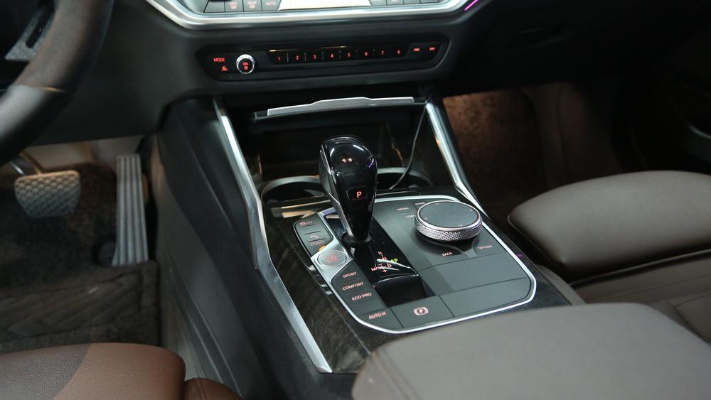 BMW 3 Series 2019 imagen de coche #18