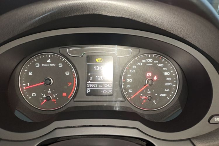 Audi Q3 2019 #12 Audi Q3 2019 car image #12