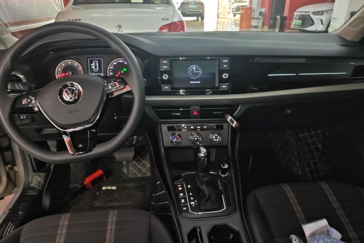 Volkswagen Lavida 2019 #10 Volkswagen Lavida 2019 car image #10