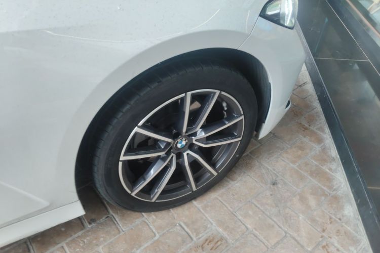 BMW 3 Series 2023 #6 BMW 3 Series 2023 car image #6