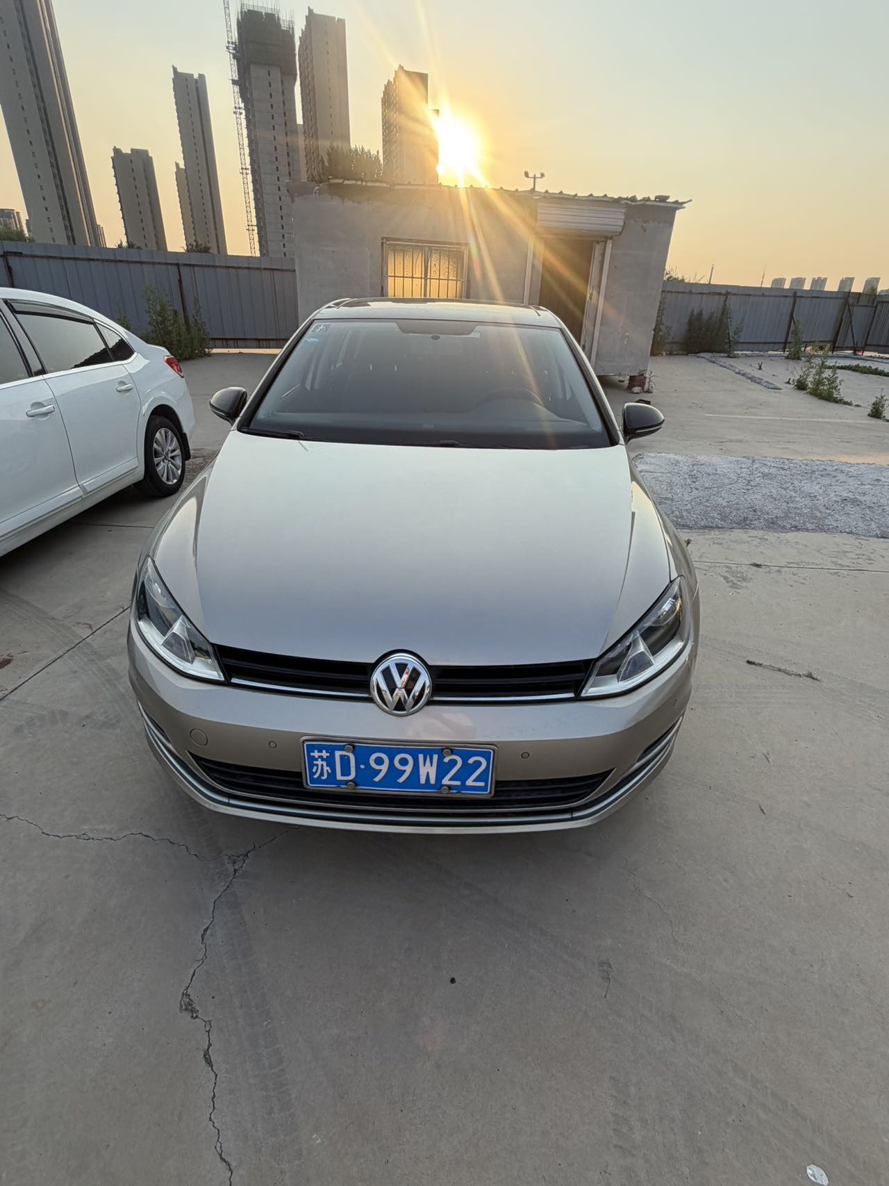 Volkswagen Golf 2017 car image #4