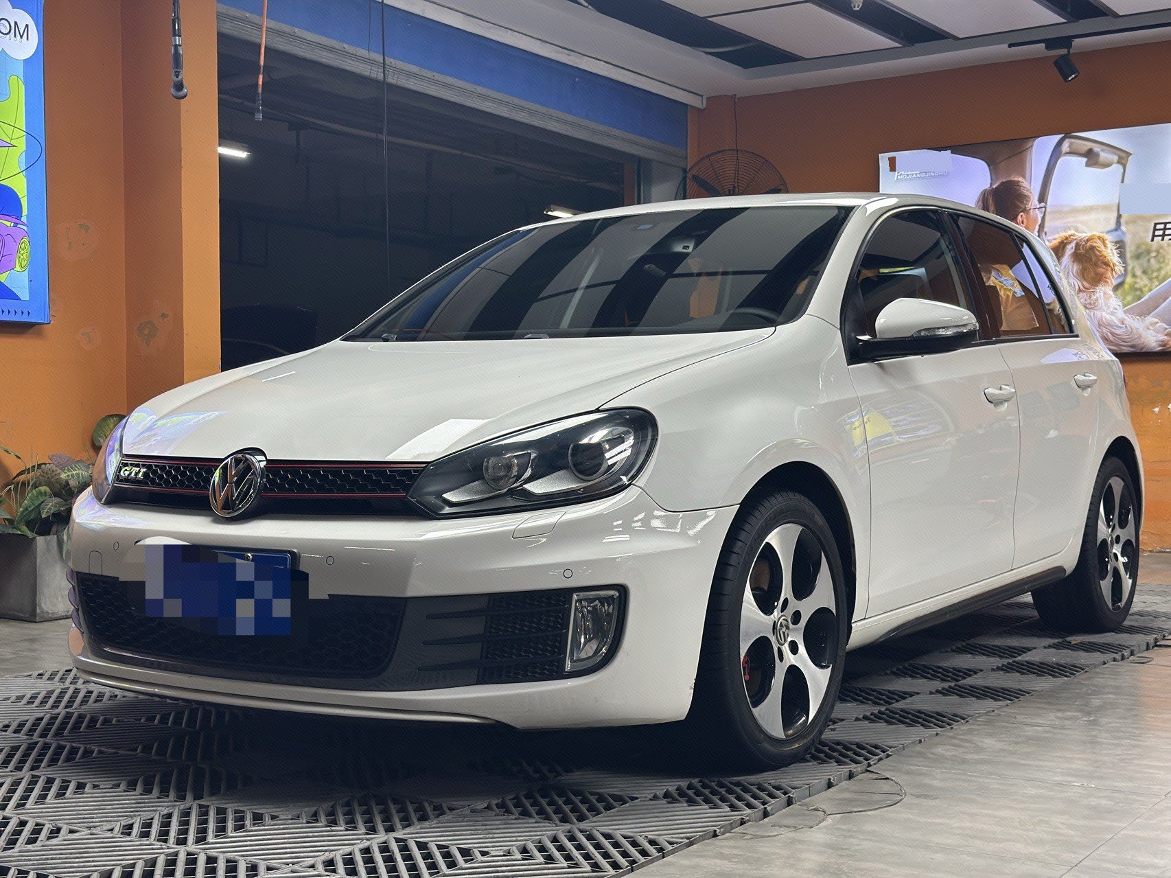 Volkswagen GolfGTI 2014 Volkswagen GolfGTI 2014 car image