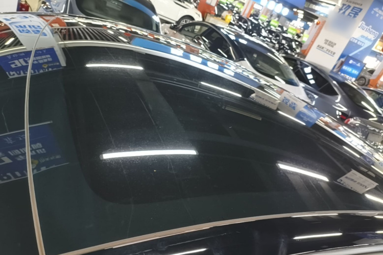 Tesla Model Y 2022 car image #25