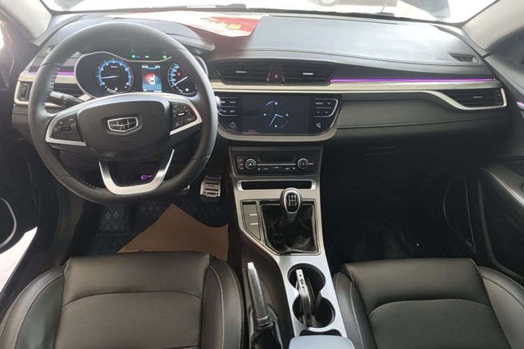 GEELY Emgrand 2019 #10 GEELY Emgrand 2019 صورة سيارة #10