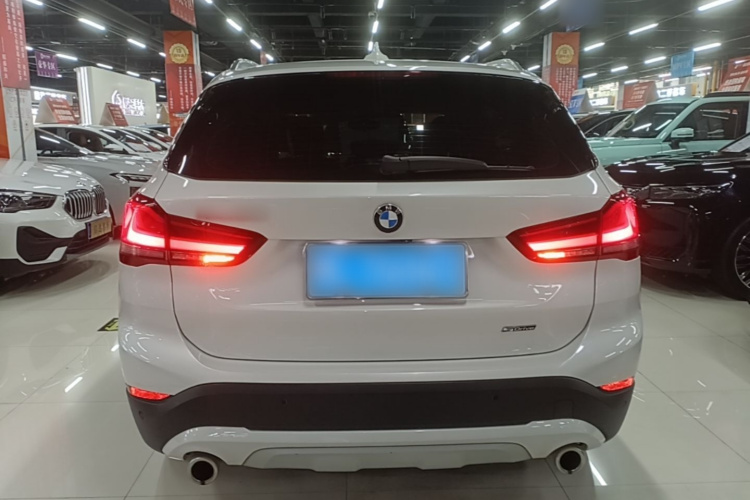 BMW X1 2022 #6 BMW X1 2022 car image #6