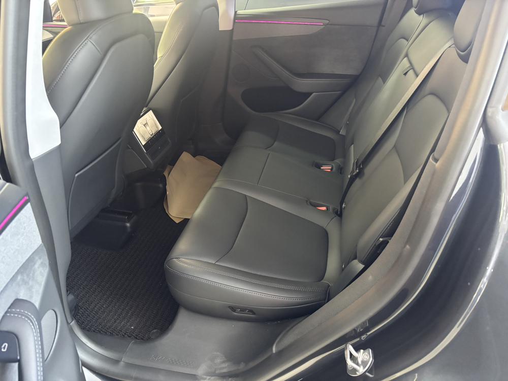Tesla Model Y 2025 #14 Tesla Model Y 2025 car image #14