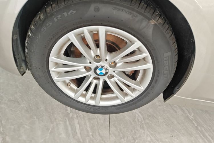 BMW 3 Series 2015 #9 BMW 3 Series 2015 car image #9