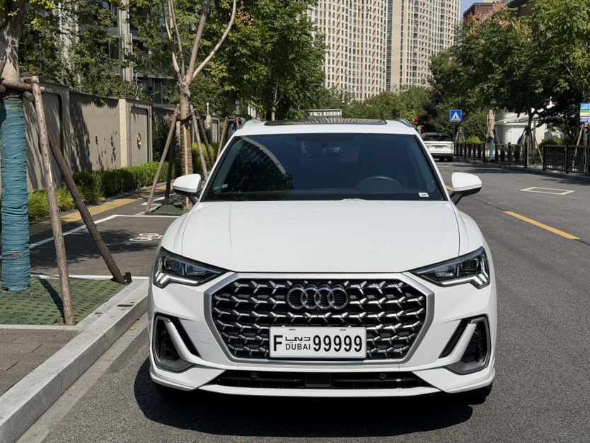Audi Q3 2025 #2 Audi Q3 2025 car image #2