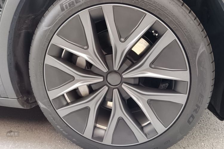 Tesla Model Y 2023 #9 Tesla Model Y 2023 car image #9