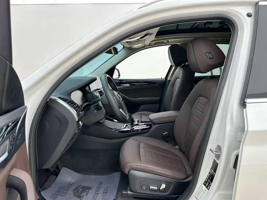 BMW X3 2020 car image #3