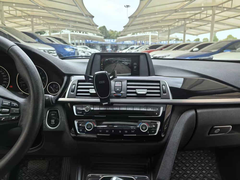 BMW 3 Series 2017 #9 BMW 3 Series 2017 car image #9
