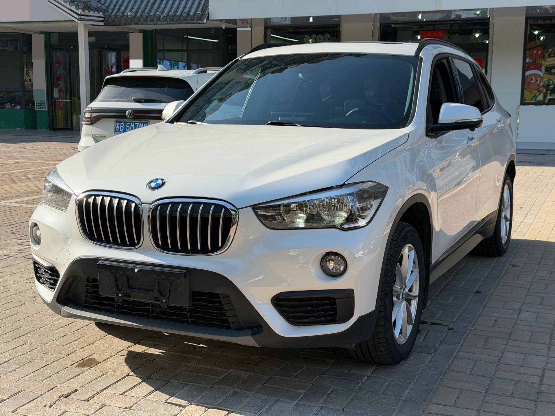BMW X1 2019 BMW X1 2019 car image