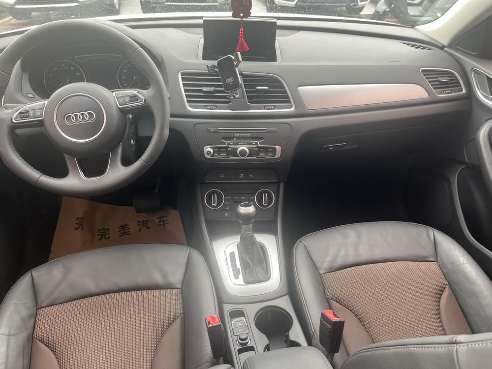 Audi Q3 2018 immagine di auto #13