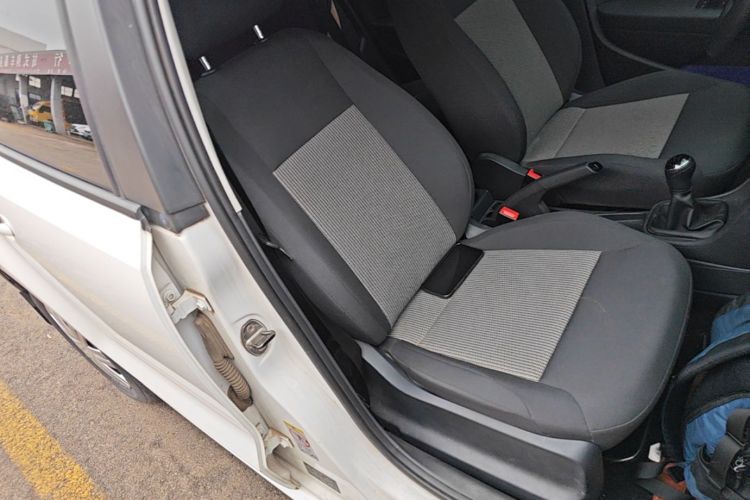 Volkswagen Polo 2017 #24 Volkswagen Polo 2017 car image #24