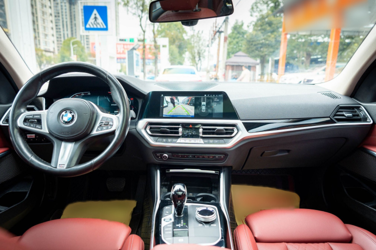 BMW 3 Series 2021 #10 BMW 3 Series 2021 صورة سيارة #10