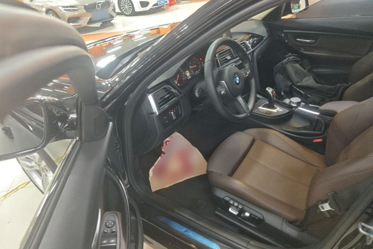 BMW 3 Series 2019 #16 BMW 3 Series 2019 car image #16