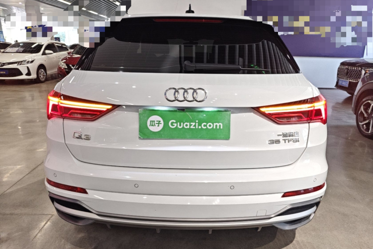 Audi Q3 2019 car image #6