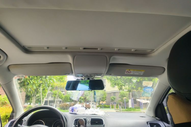 Volkswagen Polo 2018 car image #20