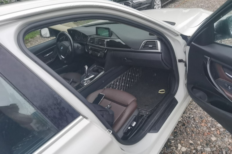 BMW 3 Series 2019 #27 BMW 3 Series 2019 car image #27