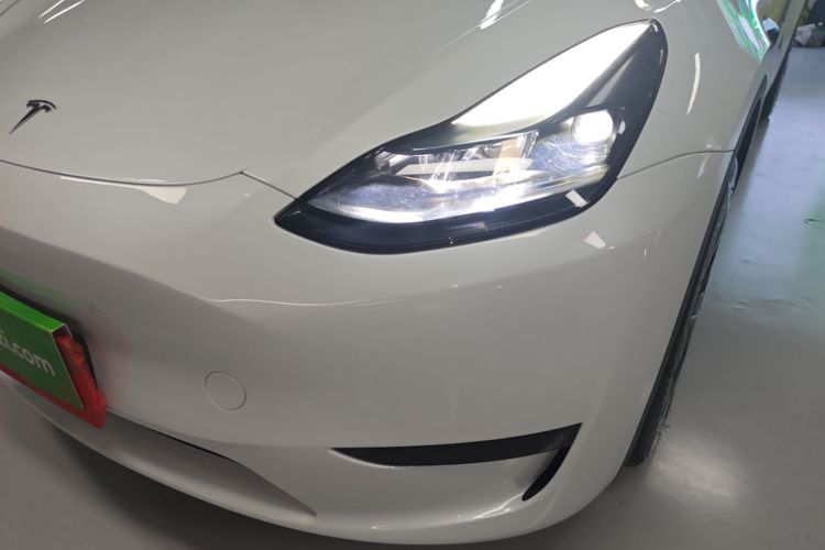 Tesla Model Y 2024 car image #20