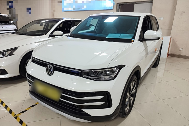 Volkswagen Tharu 2025 #2 Volkswagen Tharu 2025 car image #2