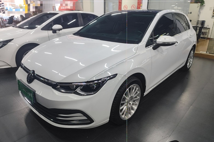 Volkswagen Golf 2022 #2 Volkswagen Golf 2022 صورة سيارة #2