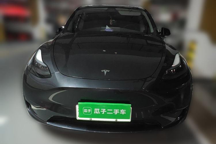 Tesla Model Y 2024 #3 Tesla Model Y 2024 immagine di auto #3