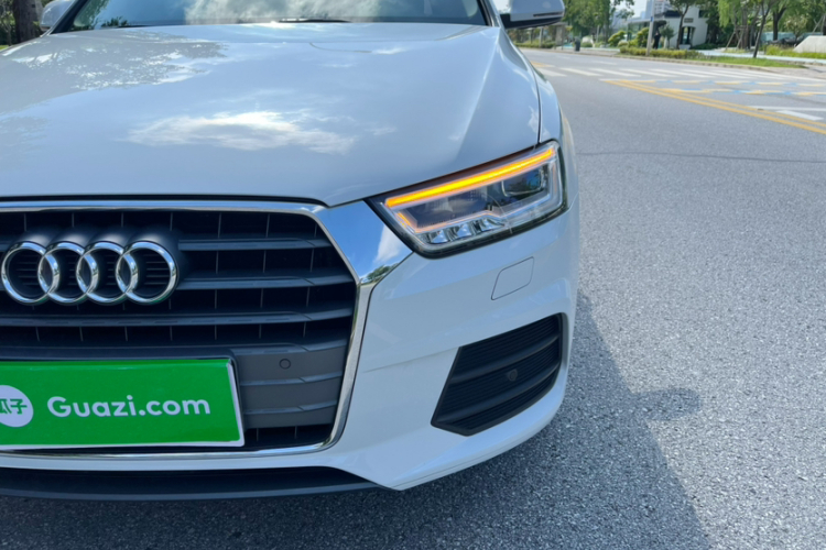 Audi Q3 2018 #26 Audi Q3 2018 car image #26