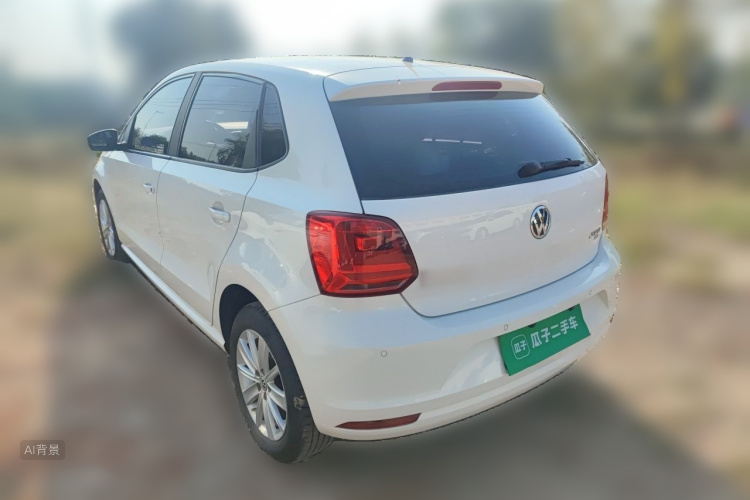 Volkswagen Polo 2016 car image #5