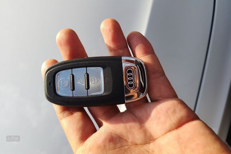 Audi Q3 2017 image de voiture #10