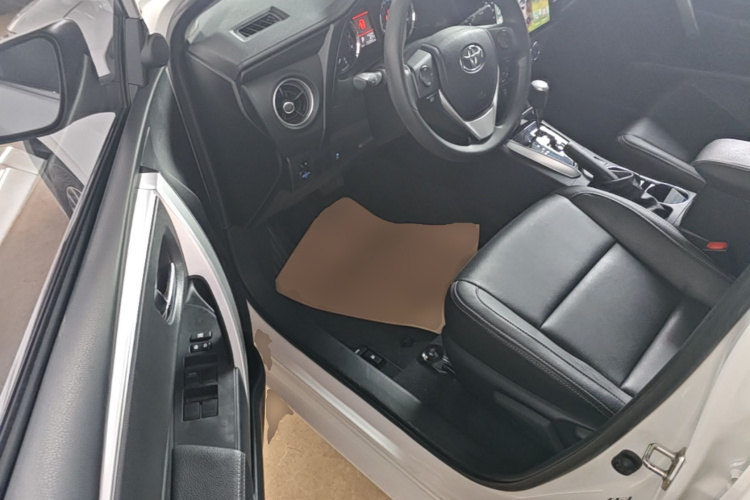 Toyota Corolla 2018 #16 Toyota Corolla 2018 car image #16